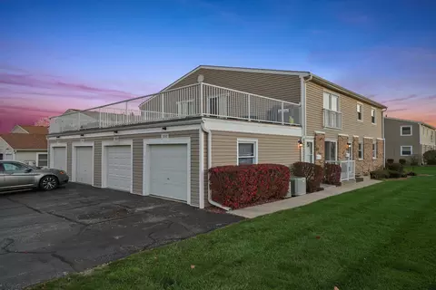 7937 163rd Pl #167, Tinley Park, IL 60477