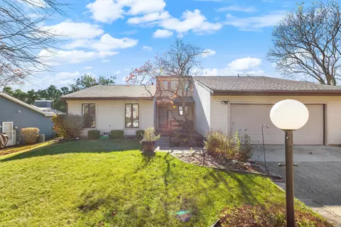715 Ashton Ln S, Champaign, IL 61820