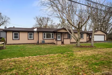 505 Souwanas Trl, Algonquin, IL 60102