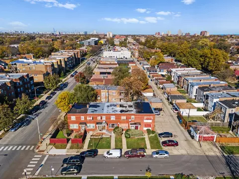2004 E 78th St, Chicago, IL 60649 photo 10