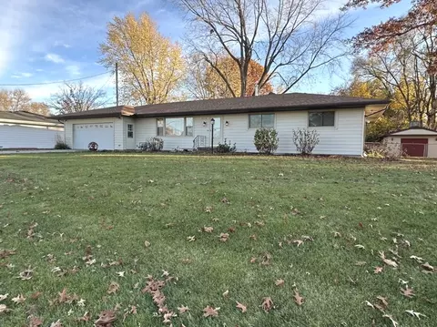 315 George St, Morris, IL 60450