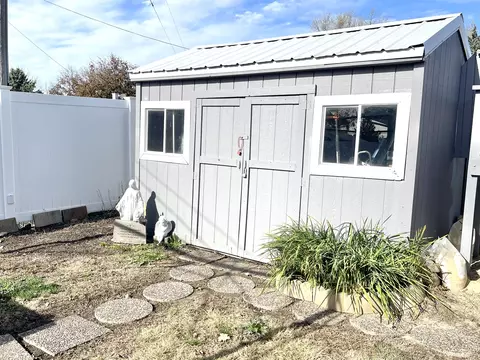 Exterior - 902 Bern St, Spring Valley, IL 61362 photo 2 of 8