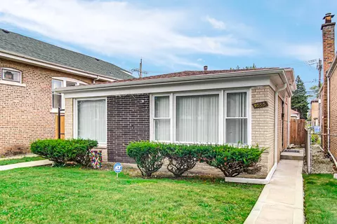 9555 S Dobson Ave, Chicago, IL 60628