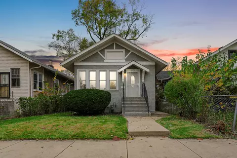 8954 S Bishop St, Chicago, IL 60620