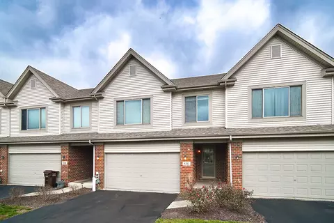 8316 Chestnut Ct, Frankfort, IL 60423