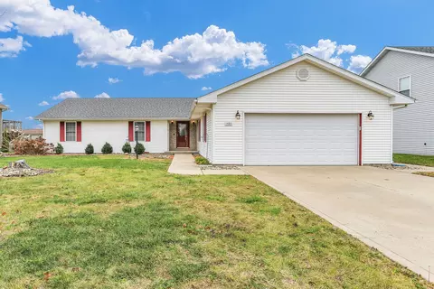 1405 Park Ave, Saint Joseph, IL 61873