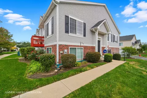 1417 Manning Ave, Montgomery, IL 60538