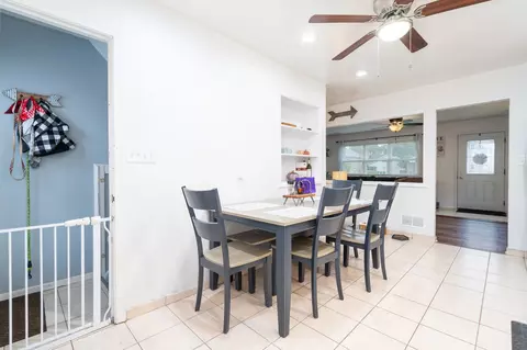 Dining - 615 E 12th St, Lockport, IL 60441 photo 1 of 1