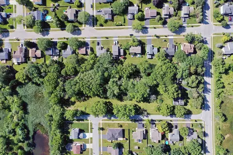 21763 N Deerpath Rd, Lake Zurich, IL 60047
