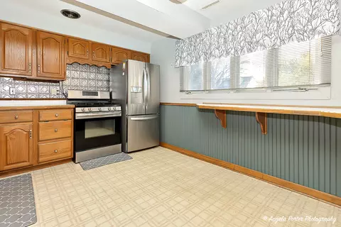 3920 Clearbrook Ave, Mchenry, IL 60050 photo 14