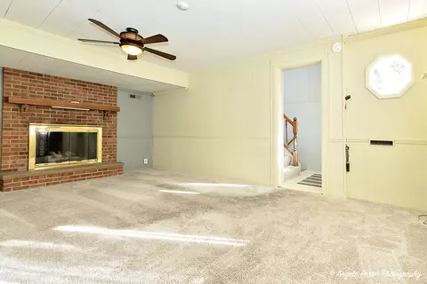 3920 Clearbrook Ave, Mchenry, IL 60050 photo 5