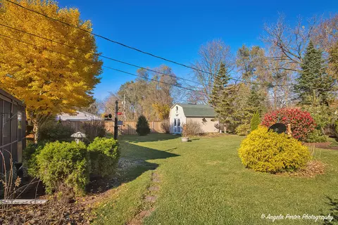 3920 Clearbrook Ave, Mchenry, IL 60050 photo 26