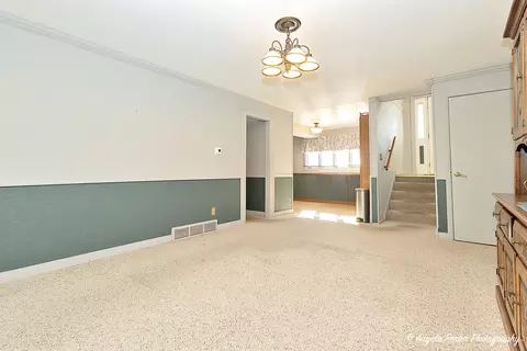 3920 Clearbrook Ave, Mchenry, IL 60050 photo 12