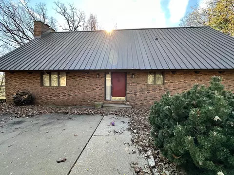 2191 Harvey Rd, Albany, IL 61230 photo 2