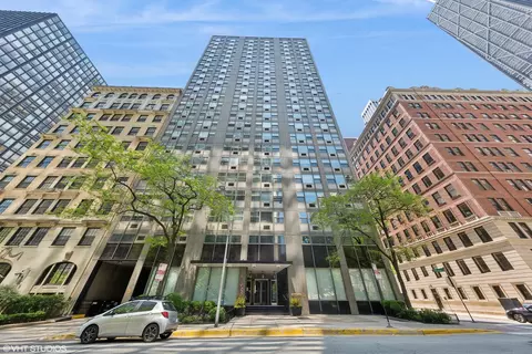 253 E Delaware Pl #12H, Chicago, IL 60611