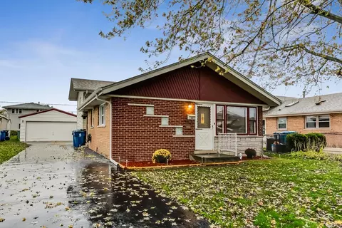 13541 Short Dr, Midlothian, IL 60445 photo 2