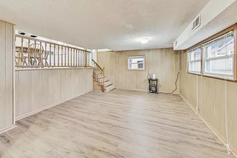 13541 Short Dr, Midlothian, IL 60445 photo 11