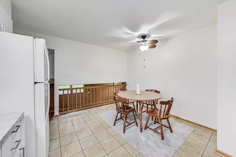13541 Short Dr, Midlothian, IL 60445 photo 9