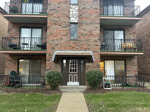 6549 W 64th Pl #1W, Chicago, IL 60638