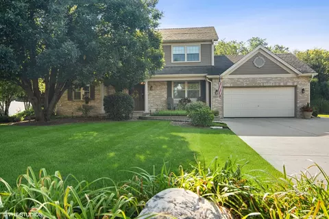 1415 Mallard Ln, Hoffman Estates, IL 60192