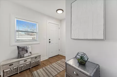Entry Way - 414 E 90th St, Chicago, IL 60619 photo 3 of 4