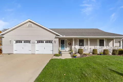 504 W Church St, Savoy, IL 61874