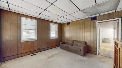 Living - 1641 Jericho Rd, Aurora, IL 60506 photo 1 of 2