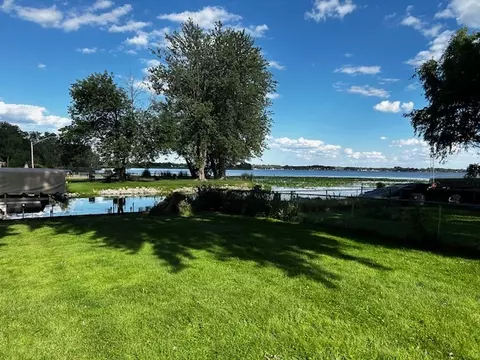 5202 N Leeside St, Mchenry, IL 60050 photo 16