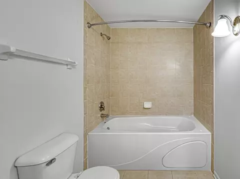 Bath - 15733 Kedzie Ave, Markham, IL 60428 photo 3 of 3