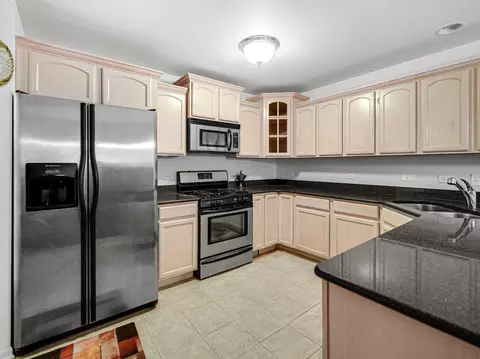 Kitchen - 15733 Kedzie Ave, Markham, IL 60428 photo 1 of 1