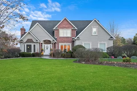 7 N065 Littlehip Ct, Saint Charles, IL 60175