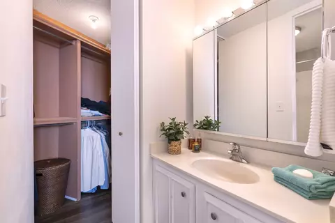 3925 Triumvera Dr #16C, Glenview, IL 60025 photo 18