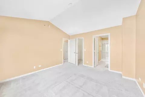 Bedroom - 1237 Willow Ave, Des Plaines, IL 60016 photo 3 of 5