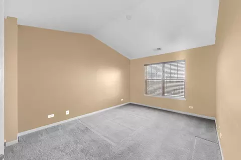 Bedroom - 1237 Willow Ave, Des Plaines, IL 60016 photo 1 of 5