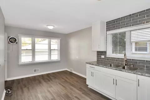3057 Terry Ln, Broadview, IL 60155 photo 7