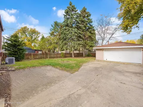 Exterior - 9010 Roach Ave, Brookfield, IL 60513 photo 5 of 5