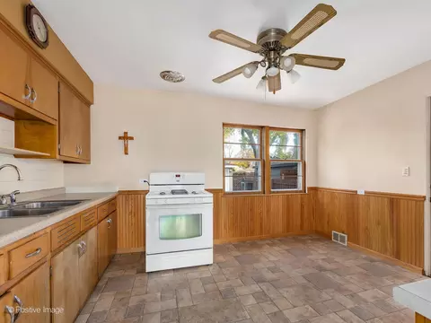 Kitchen - 9010 Roach Ave, Brookfield, IL 60513 photo 2 of 2