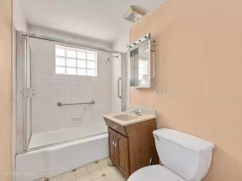 Bath - 9010 Roach Ave, Brookfield, IL 60513 photo 2 of 2