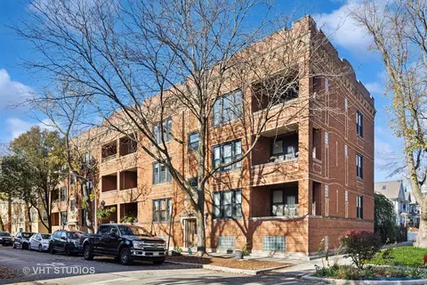 3102 W Cullom Ave #3, Chicago, IL 60618