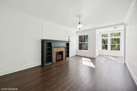 662 E 51st St #2E, Chicago, IL 60615 photo 3