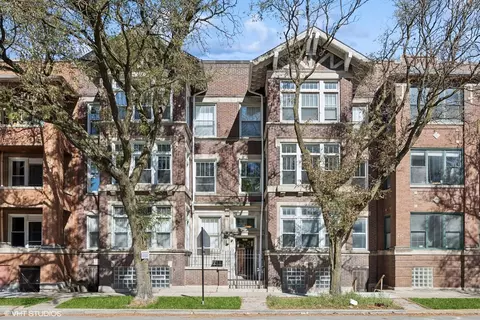 662 E 51st St #2E, Chicago, IL 60615
