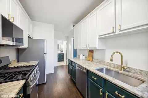 662 E 51st St #2E, Chicago, IL 60615 photo 9
