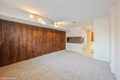 Living - 517 Deerpath Ct, Deerfield, IL 60015 photo 5 of 5