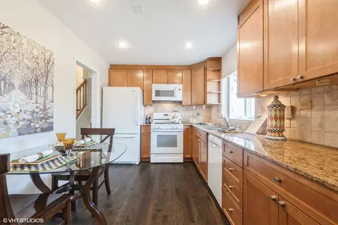 Kitchen - 517 Deerpath Ct, Deerfield, IL 60015 photo 1 of 2