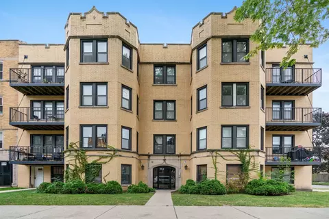 6501 N Mozart Ave #3S, Chicago, IL 60645