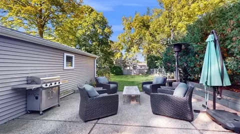 236 Evolution Ave, Highwood, IL 60040 photo 16