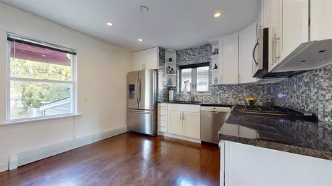 236 Evolution Ave, Highwood, IL 60040 photo 5