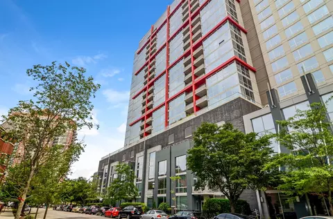 1841 S Calumet Ave #808, Chicago, IL 60616