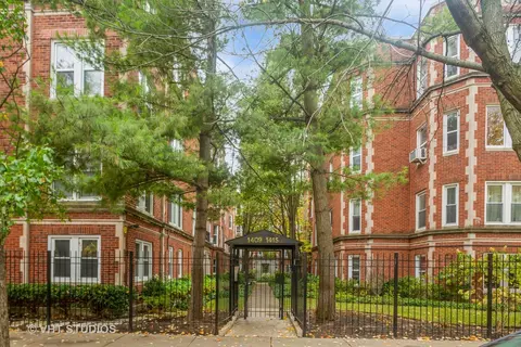 1415 W Farwell Ave #B1, Chicago, IL 60626