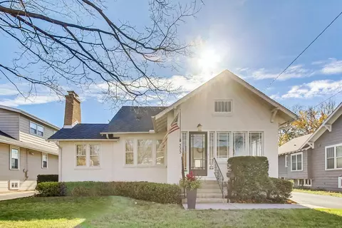333 W Main St, Barrington, IL 60010
